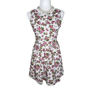 Say What? Dress Fit and Flare Sleeveless Floral Rose White Pink Small S